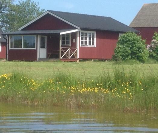 Svalsjoens Oeland *